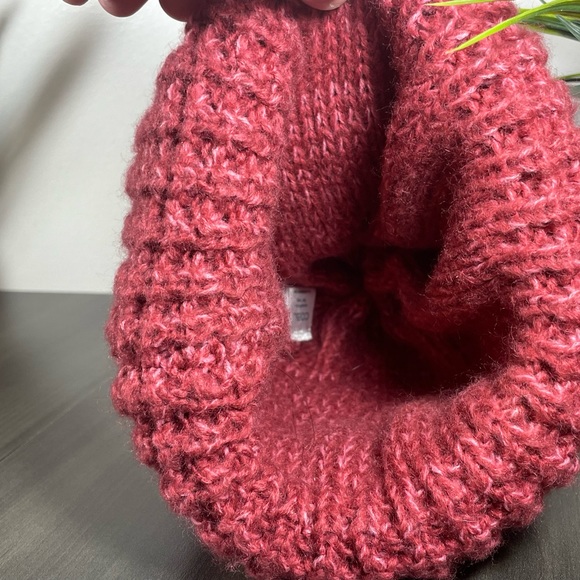 Coal Womens The Kate Waffle Knit Beanie Hat with Oversized Pom Pom - Picture 2 of 3